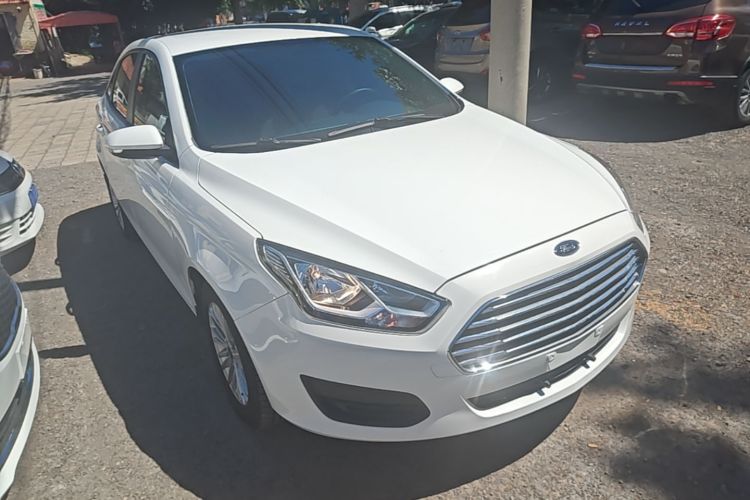 Used Ford Escort 2017 Revised Version 1.5L Manual Comfort Edition Front Right 45 Deg