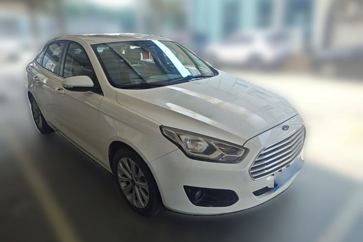 Used Ford Escort 2017 Happiness Edition 1.5L Automatic Fashion Version Front Right 45 Deg