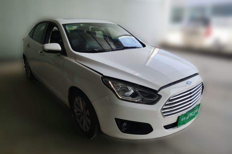 Used Ford Escort 2017 Happy Edition 1.5L Manual Fashion Model Front Right 45 Deg