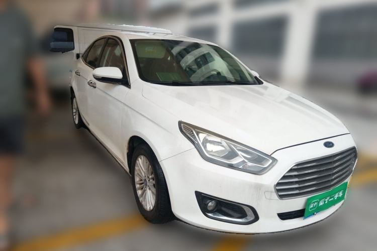 Used Ford Escort 2017 1.5L Automatic Comfort Model Front Right 45 Deg