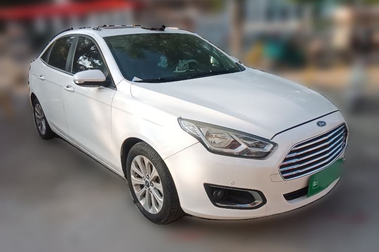Used Ford Escort 2017 Happiness Edition 1.5L Automatic Fashion Version Front Right 45 Deg