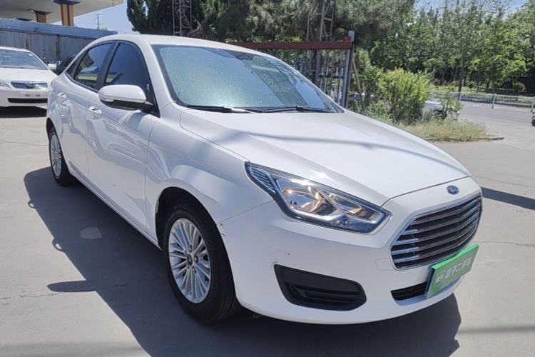 Used Ford Escort 2017 Revised Version 1.5L Automatic Comfort Edition Front Right 45 Deg