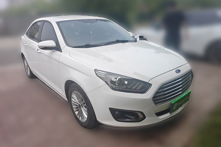 Used Ford Escort 2017 1.5L Manual Comfort Model Front Right 45 Deg