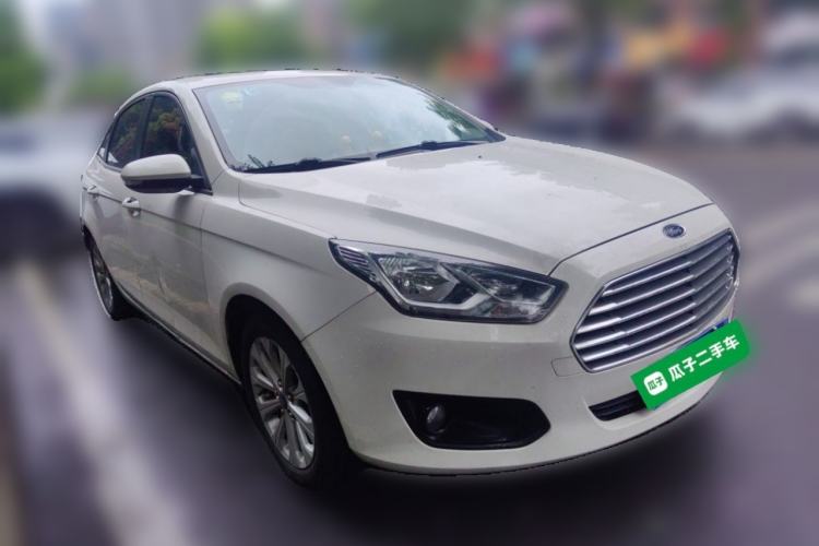 Used Ford Escort 2017 Happiness Edition 1.5L Automatic Fashion Version Front Right 45 Deg