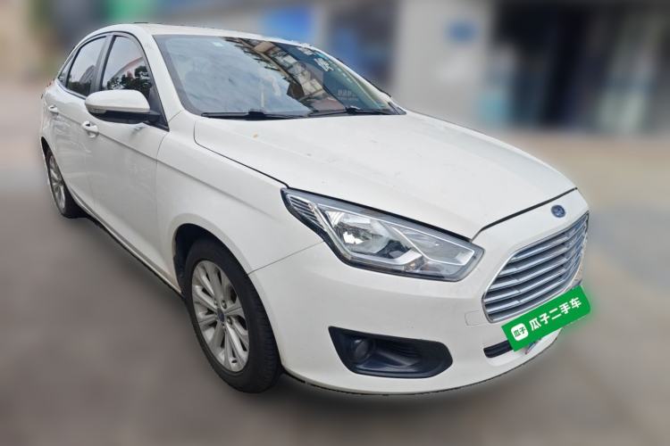 Used Ford Escort 2017 Happiness Edition 1.5L Automatic Fashion Version Front Right 45 Deg