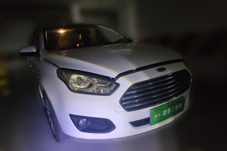 Used Ford Escort 2017 Happy Edition 1.5L Manual Fashion Model Front Right 45 Deg