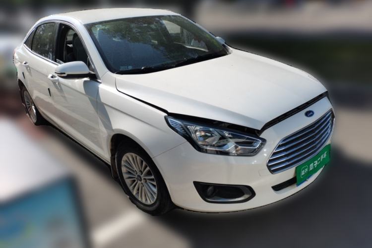 Used Ford Escort 2017 1.5L Manual Comfort Model Front Right 45 Deg