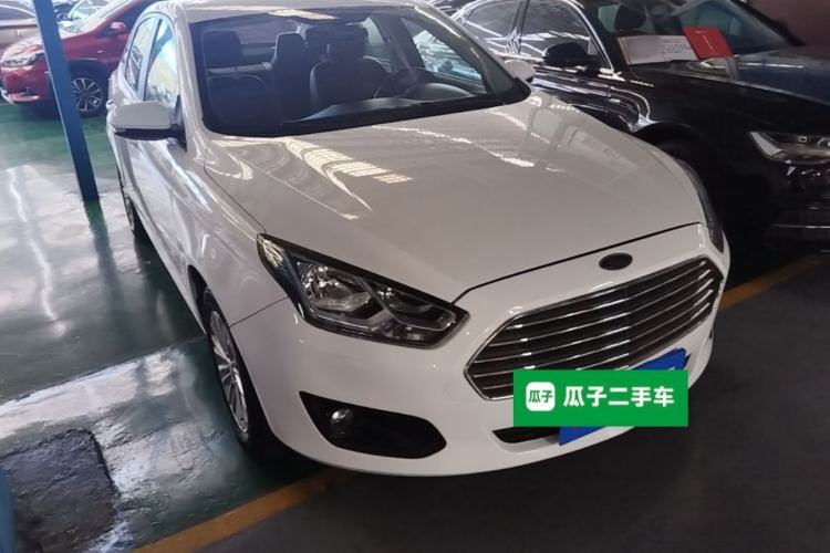 Used Ford Escort 2017 1.5L Automatic Comfort Model Front Right 45 Deg