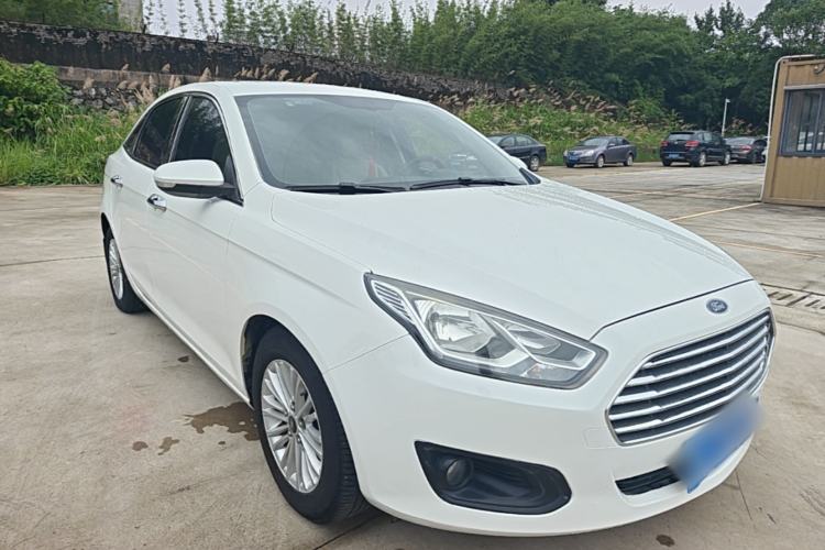 Used Ford Escort 2017 1.5L Manual Comfort Model Front Right 45 Deg