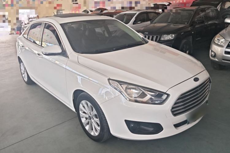 Used Ford Escort 2017 Happiness Edition 1.5L Automatic Fashion Version Front Right 45 Deg