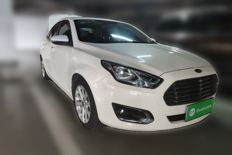 Used Ford Escort 2017 Happiness Edition 1.5L Automatic Fashion Version Front Right 45 Deg
