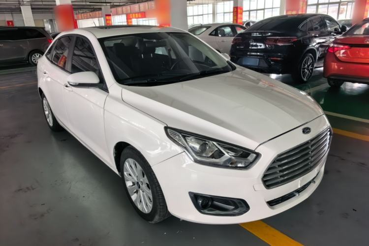 Used Ford Escort 2017 Happiness Edition 1.5L Automatic Fashion Version Front Right 45 Deg