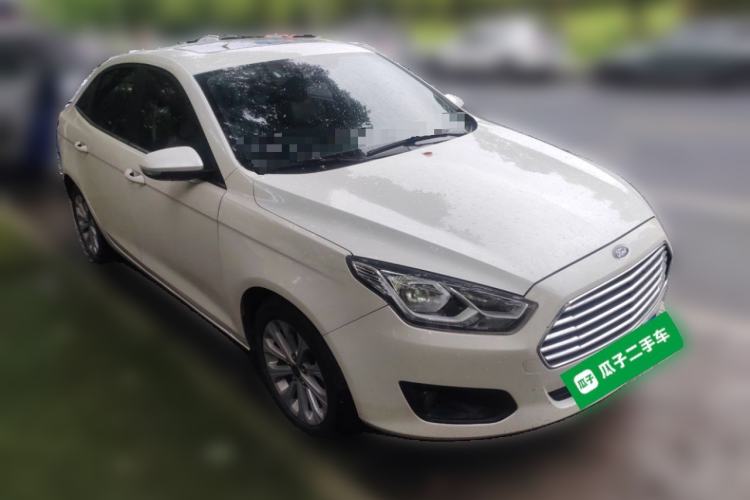 Used Ford Escort 2017 Happiness Edition 1.5L Automatic Fashion Version Front Right 45 Deg