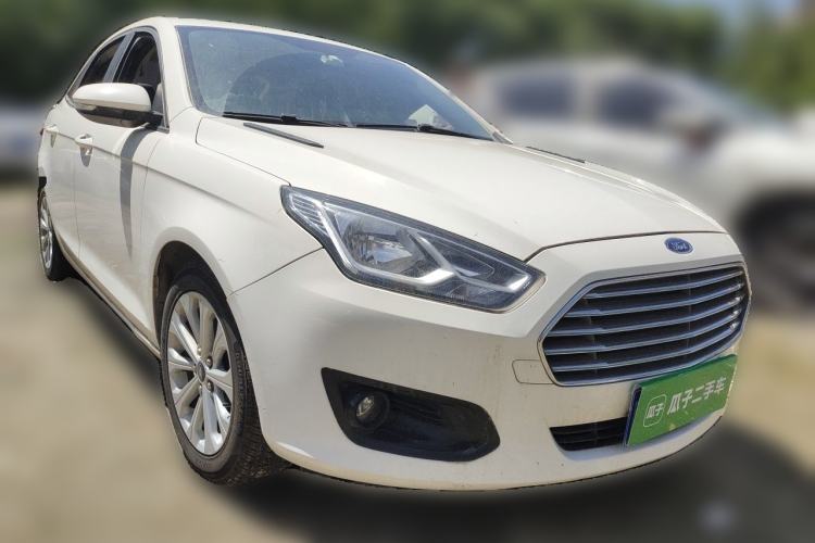 Used Ford Escort 2017 Happy Edition 1.5L Manual Fashion Model Front Right 45 Deg