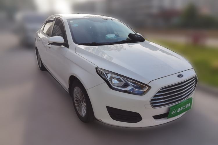 Used Ford Escort 2017 Revised Version 1.5L Manual Comfort Edition Front Right 45 Deg