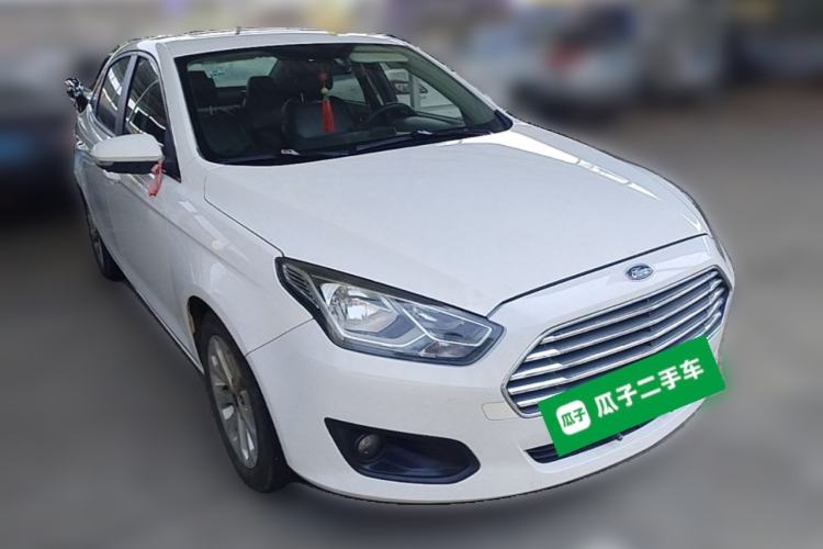 Used Ford Escort 2017 Happiness Edition 1.5L Automatic Fashion Version Front Right 45 Deg