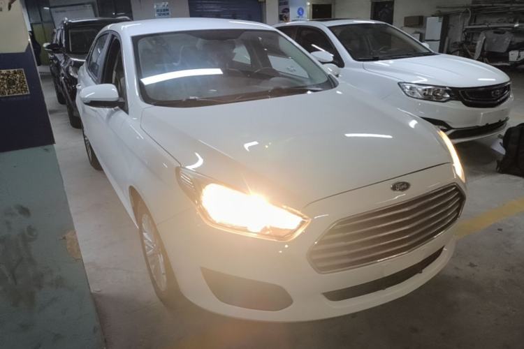 Used Ford Escort 2017 Revised Version 1.5L Automatic Comfort Edition Front Right 45 Deg