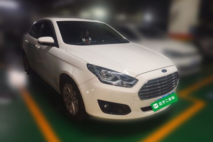 Used Ford Escort 2017 Happiness Edition 1.5L Automatic Fashion Version Front Right 45 Deg