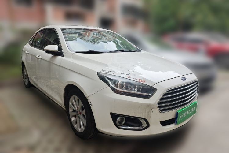 Used Ford Escort 2017 Happiness Edition 1.5L Automatic Fashion Version Front Right 45 Deg
