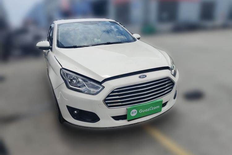 Used Ford Escort 2017 Happiness Edition 1.5L Automatic Fashion Version Front Right 45 Deg
