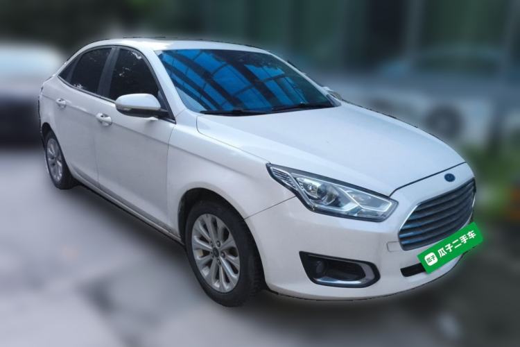 Used Ford Escort 2017 Happiness Edition 1.5L Automatic Fashion Version Front Right 45 Deg