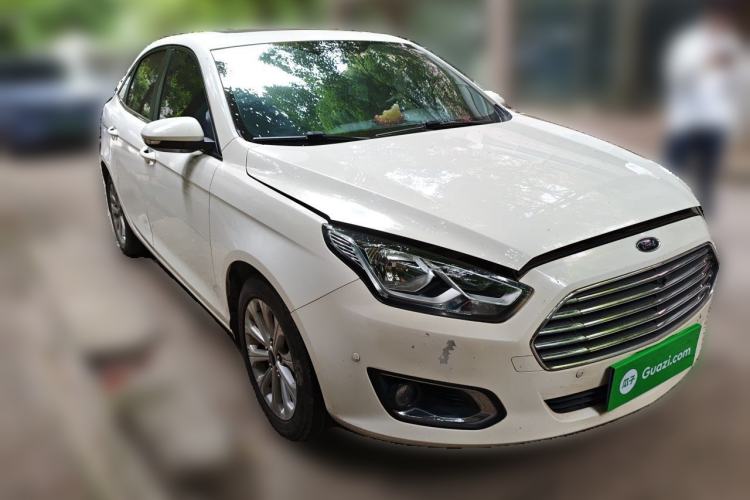 Used Ford Escort 2017 Happiness Edition 1.5L Automatic Fashion Version Front Right 45 Deg