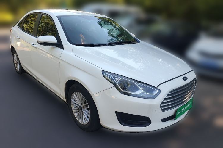 Used Ford Escort 2017 1.5L Automatic Comfort Model Front Right 45 Deg