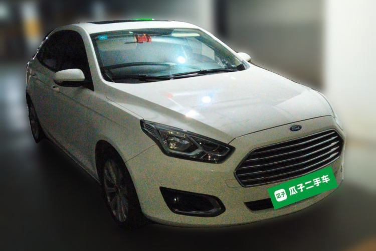 Used Ford Escort 2017 Happiness Edition 1.5L Automatic Fashion Version Front Right 45 Deg