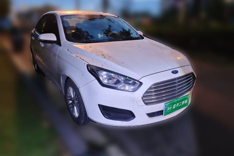 Used Ford Escort 2017 1.5L Manual Comfort Model Front Right 45 Deg
