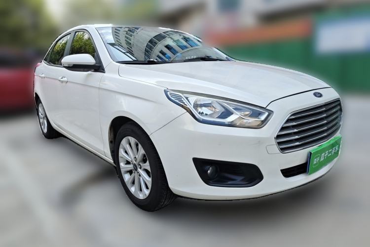 Used Ford Escort 2017 Happiness Edition 1.5L Automatic Fashion Version Front Right 45 Deg