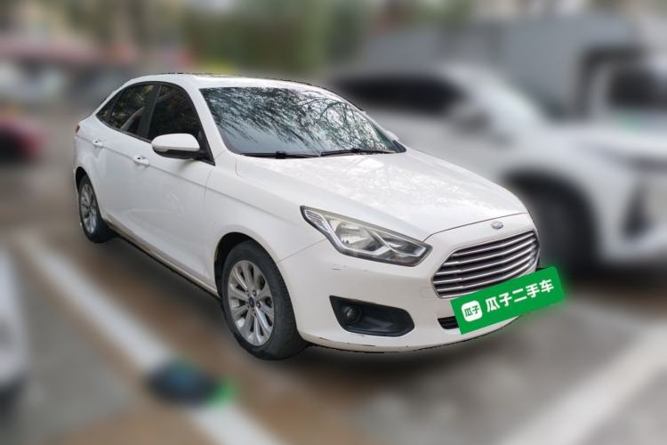 Used Ford Escort 2017 Happiness Edition 1.5L Automatic Fashion Version Front Right 45 Deg
