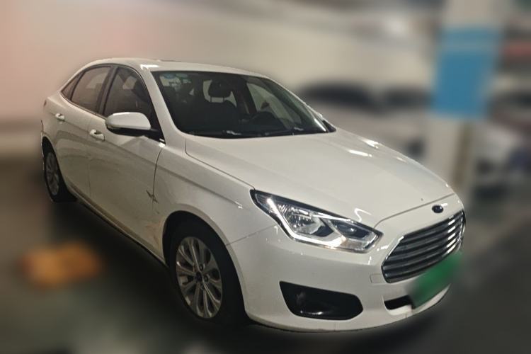 Used Ford Escort 2017 Happiness Edition 1.5L Automatic Fashion Version Front Right 45 Deg