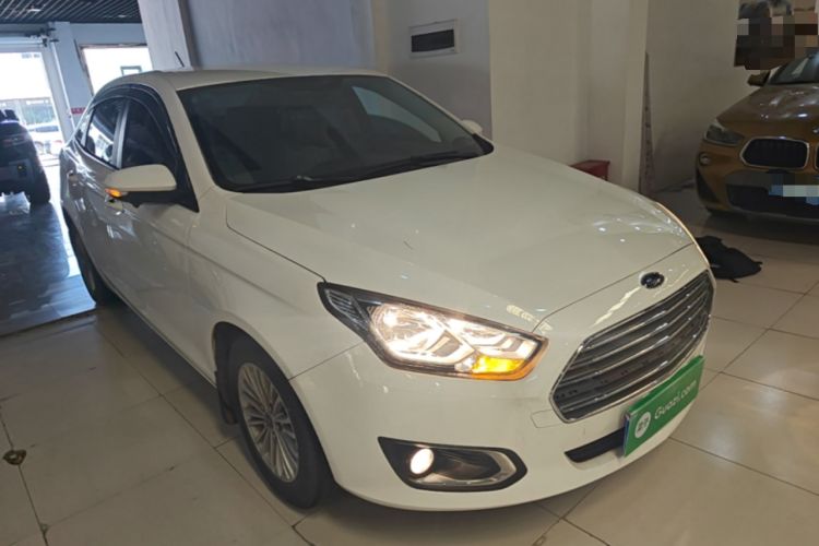 Used Ford Escort 2017 1.5L Manual Comfort Model Front Right 45 Deg