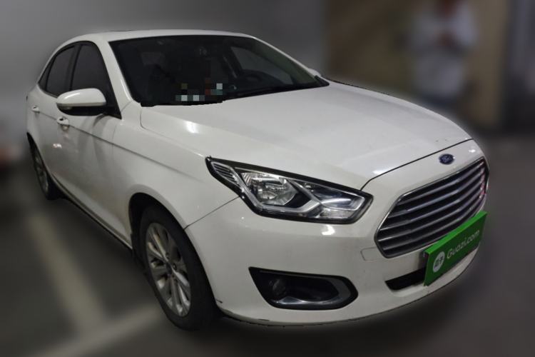 Used Ford Escort 2017 Happiness Edition 1.5L Automatic Fashion Version Front Right 45 Deg