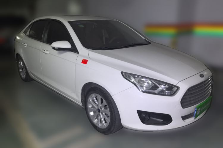 Used Ford Escort 2017 Happiness Edition 1.5L Automatic Fashion Version Front Right 45 Deg