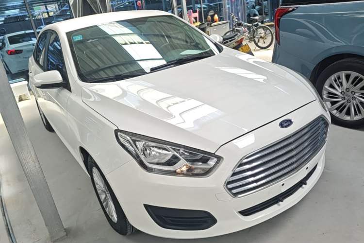 Used Ford Escort 2017 Revised Version 1.5L Automatic Comfort Edition Front Right 45 Deg