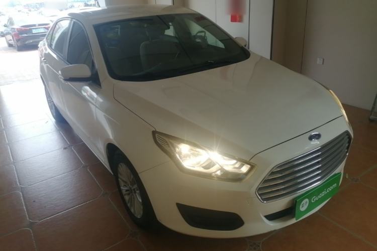 Used Ford Escort 2017 Revised Version 1.5L Manual Comfort Edition Front Right 45 Deg