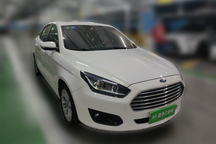 Used Ford Escort 2017 Happiness Edition 1.5L Automatic Fashion Version Front Right 45 Deg