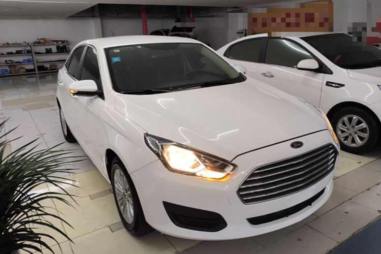 Used Ford Escort 2017 Revised Version 1.5L Manual Comfort Edition Front Right 45 Deg