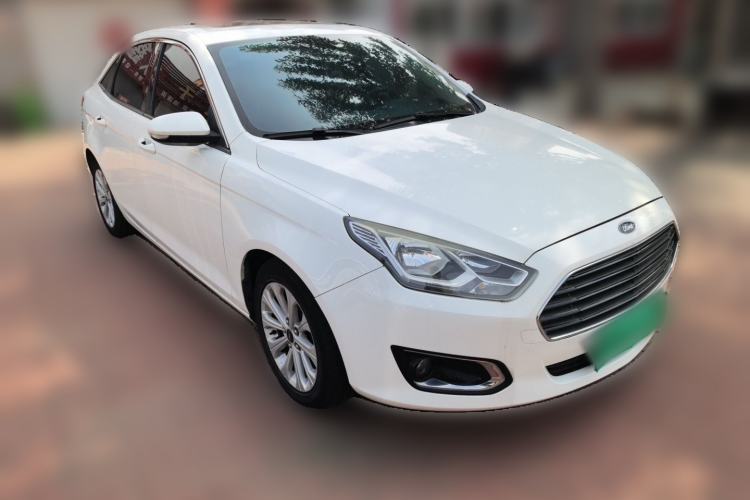 Used Ford Escort 2017 Happiness Edition 1.5L Automatic Fashion Version Front Right 45 Deg