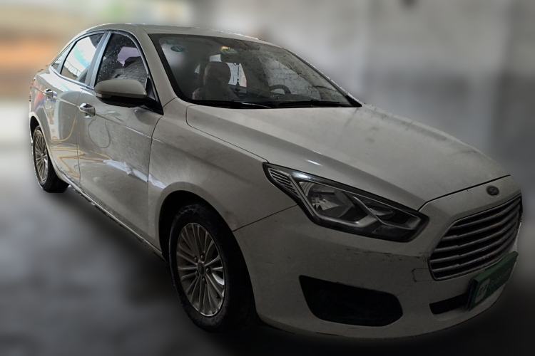 Used Ford Escort 2017 1.5L Manual Comfort Model Front Right 45 Deg
