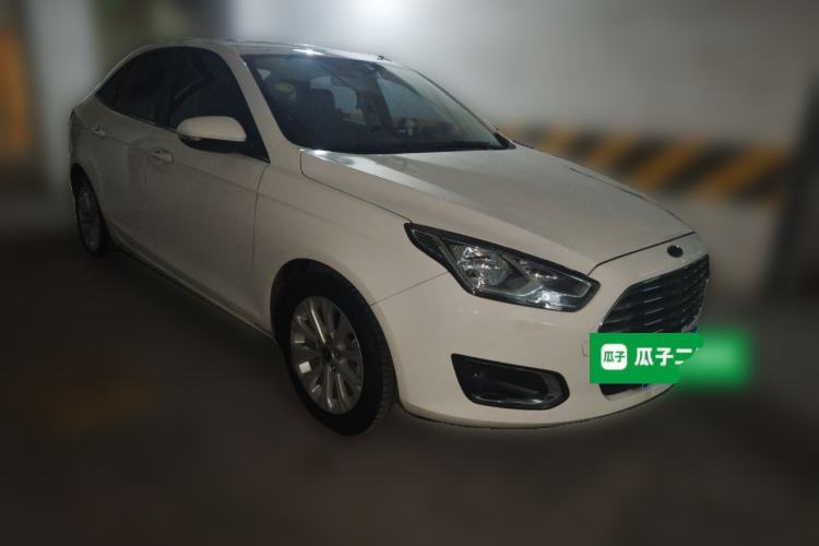 Used Ford Escort 2017 Happiness Edition 1.5L Automatic Fashion Version Front Right 45 Deg