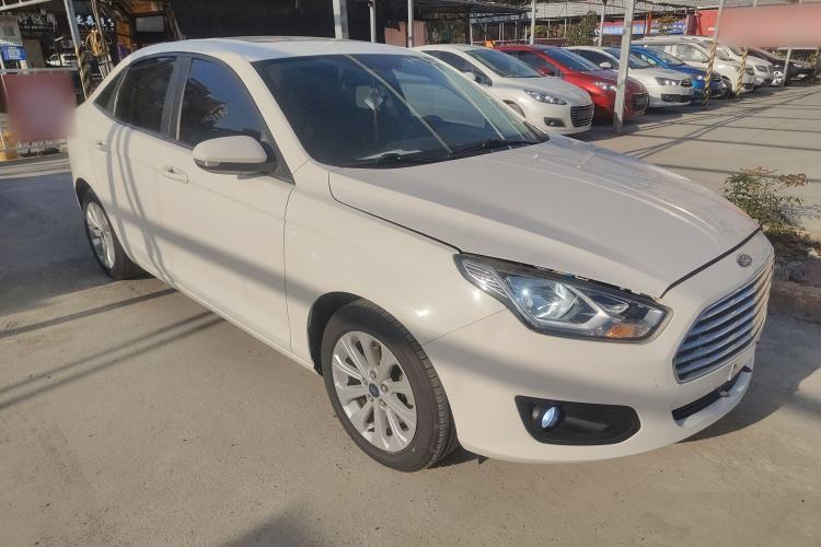 Used Ford Escort 2017 Happiness Edition 1.5L Automatic Fashion Version Front Right 45 Deg