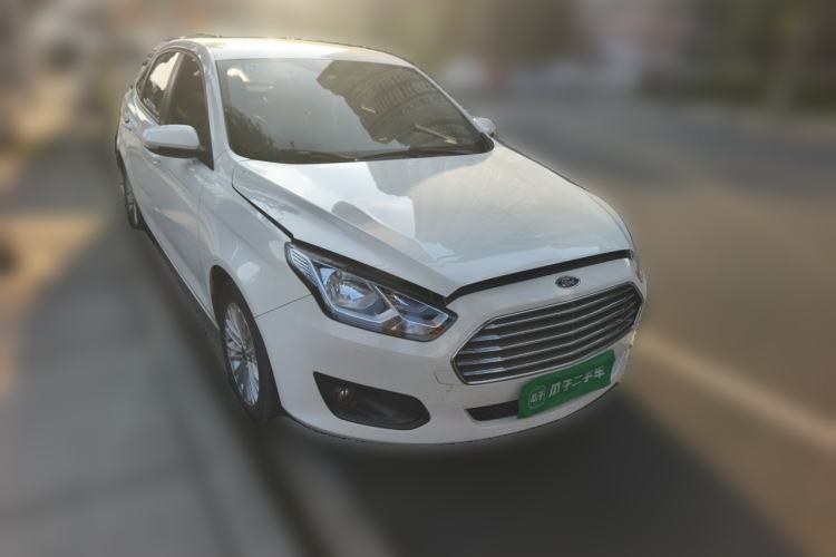 Used Ford Escort 2017 1.5L Manual Comfort Model Front Right 45 Deg