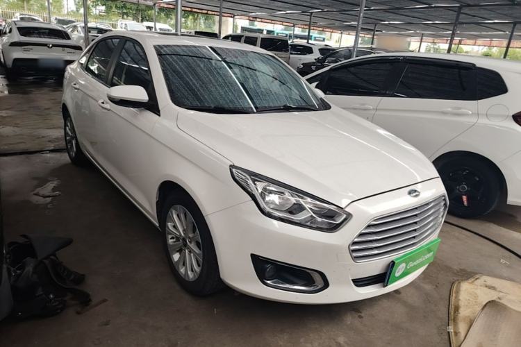 Used Ford Escort 2017 Happiness Edition 1.5L Automatic Fashion Version Front Right 45 Deg