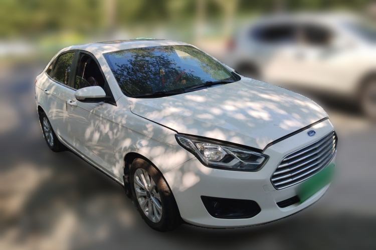 Used Ford Escort 2017 Happy Edition 1.5L Manual Fashion Model Front Right 45 Deg