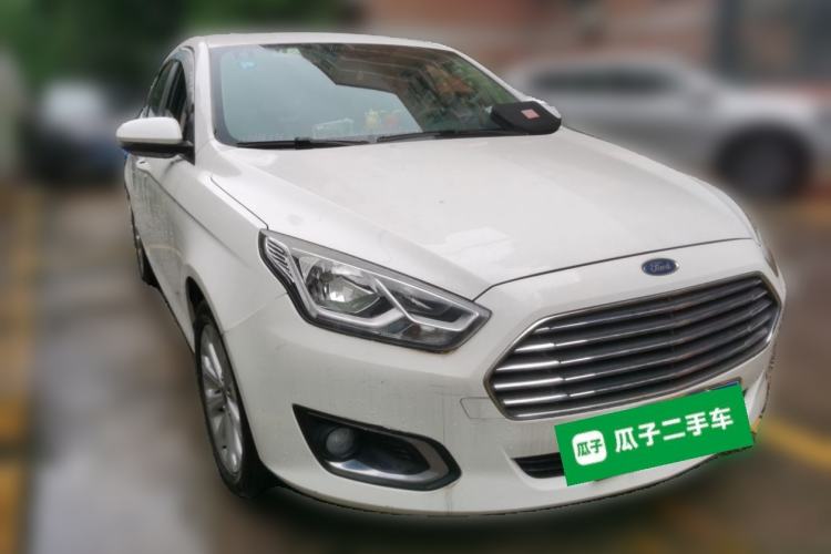 Used Ford Escort 2017 Happiness Edition 1.5L Automatic Fashion Version Front Right 45 Deg