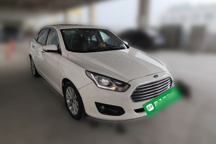 Used Ford Escort 2017 Happy Edition 1.5L Manual Fashion Model Front Right 45 Deg