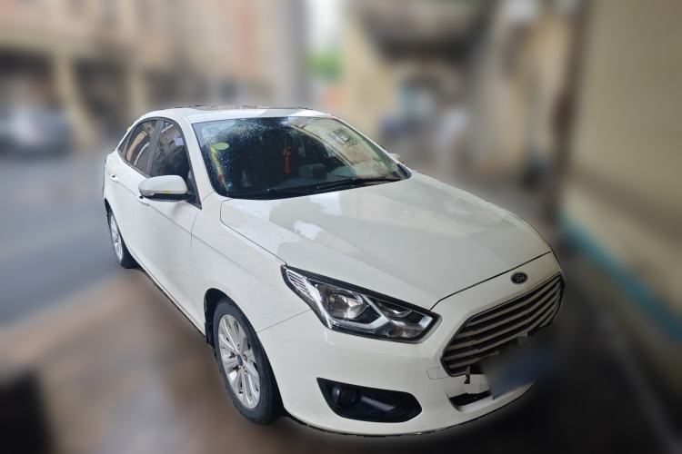 Used Ford Escort 2017 Happiness Edition 1.5L Automatic Fashion Version Front Right 45 Deg