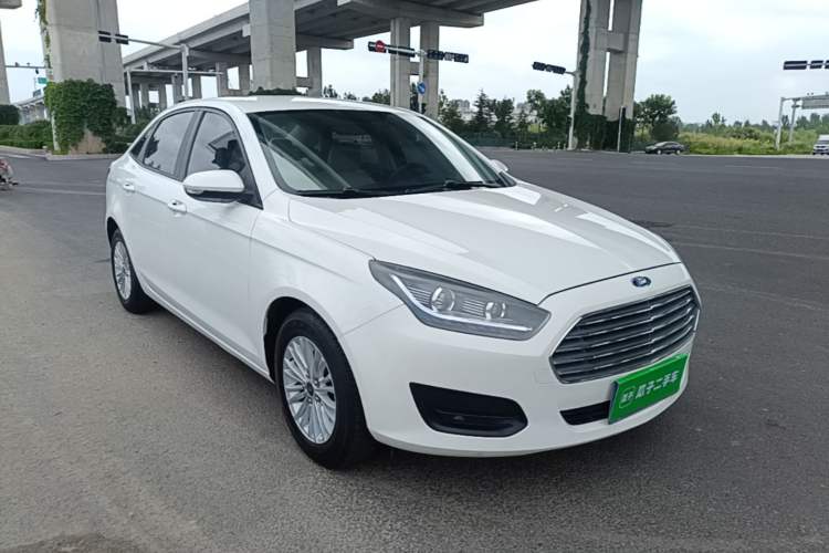Used Ford Escort 2017 Revised Version 1.5L Manual Comfort Edition Front Right 45 Deg